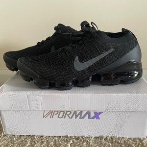 Nike Air VaporMax Flyknit 3, Triple Black, Men's size 8/Women's size 9.5